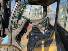 Laotõstuk Caterpillar DP30N