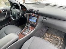 Mercedes-Benz C220CDI целиком на запчасти или на трек
