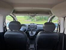 CITROEN BERLINGO 1.6 BENSIIN 66kW, 5 KOHTA