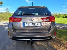 TOYOTA AURIS 1,6
