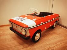 Moskvich laste pedaalauto uus nupuga rool
