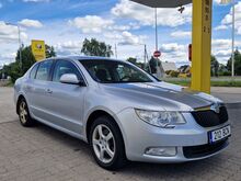 ŠKODA SUPERB 1.8i Механика • Техосмотр 04/2027