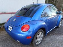 Vw New Beetle , 1.9 72kw .  ÜV : 04.2027