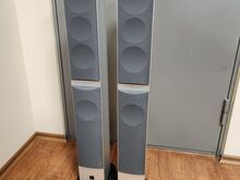 DALI PIANO AGILE FLOORSTANDING SPEAKERS