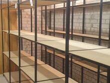 Riiulid metallist