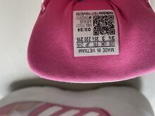 Adidase tossud Suurus 35 Sisetald 23,5 cm