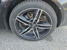 245/40R18 хорошие шипованные шины