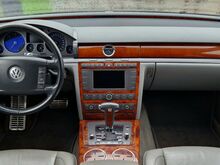 Volkswagen Phaeton 4-Motion 4x4 3.0TDi V6 171кВт