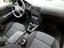 Volkswagen Golf 1.6 77 kw 2005a universaal