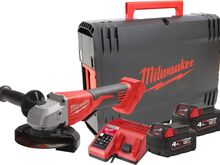 Аккумуляторная дисковая пила Milwaukee в кейсе + аккумулят�