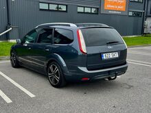 Ford Focus GHIA 1.6 85kW