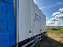 Фургон-теплушка с открывающимися дверями, возможность