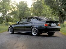 BMW E36 320i