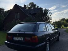 BMW E34 525