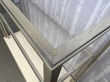 KONVER mitmetasandiline klaasist näidistelaud