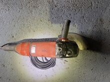 Hilti nurklihvija