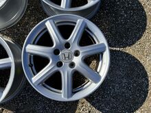 Honda (5x114,3) 17 tolli originaal valuveljed