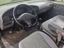 Kia Pregio tagavedu.