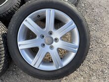 Оригинальные литые диски Audi 16 дюймов с шипованной рези