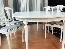 Imeilus pikendatav söögilaud ja toolid