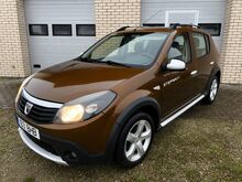 Dacia Sandero Stepway 1,6 BENSIIN 62kw