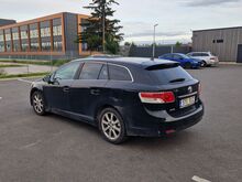TOYOTA AVENSIS 2.2D 110 kW MANUAAL 2010a