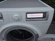 Pesumasin Electrolux 1-8kg