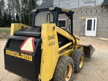Погрузчик Mustang OMC442