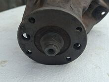 Ford Transit 100 , 150 tagasilla reduktor