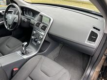 Volvo XC60 2.0 D4 133kw, TOODUD HOLLANDIST