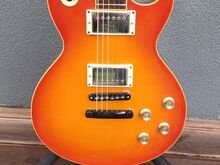 Edwards Les Paul elektrikitarr koos kohvriga