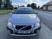 TOODUD HOLLANDIST Volvo XC70 2,4 D5 136kw, 4WD