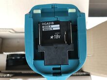 Makita DGA 519Z X-LOCK