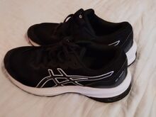 Poiste Asics jalatsid nr 35.5 ,stm 22 cm.