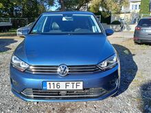 Volkswagen Golf Sportsvan. Bens. automaat.