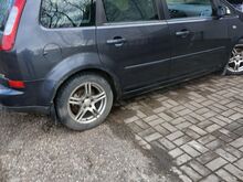 Ford C-Max mahtuniversaal