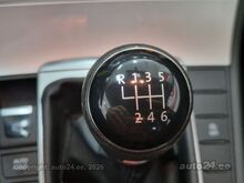 Volkswagen Passat 1.6 77кВт