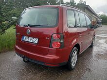 Vw touran 2010a 2,0td 103kw REG makstud