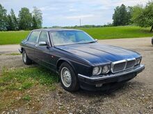 Jaguar Daimler Double Six 6.0 v12