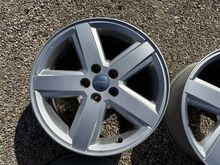 Jeep (5x114,3) 18 tolli originaal valuveljed