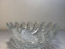 Фруктовница белая, красная