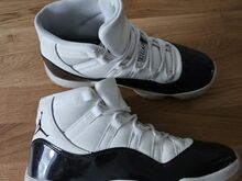 Nike Air Jordan 11 Retro