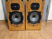 B&W Bowers and Wilkins DM22 HiFi 2-Way Loudspeaker