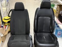 Auto istmed koos põrandaraamiga