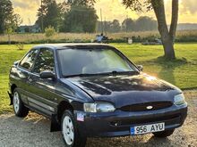 Ford escort RS2000 kere