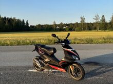 Aprilia sr50r 2016