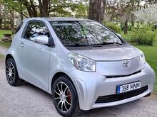 Toyota iq
