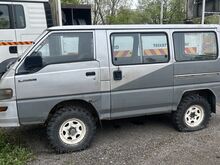 Mitsubishi L300 4x4