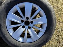 VW 16" originaal valuveljed rehvidega