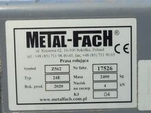Рулонный пресс-подборщик Metal Fach Z562RN